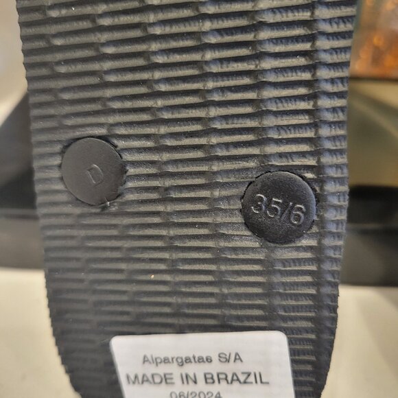 Havaianas x Disney Minnie Mouse Flip-Flops – Women’s Size 6 – NWT - Picture 5 of 8